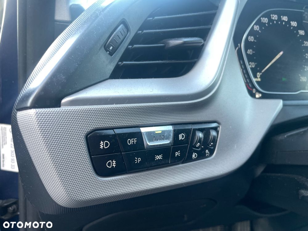 BMW Seria 1 118i Advantage - 9