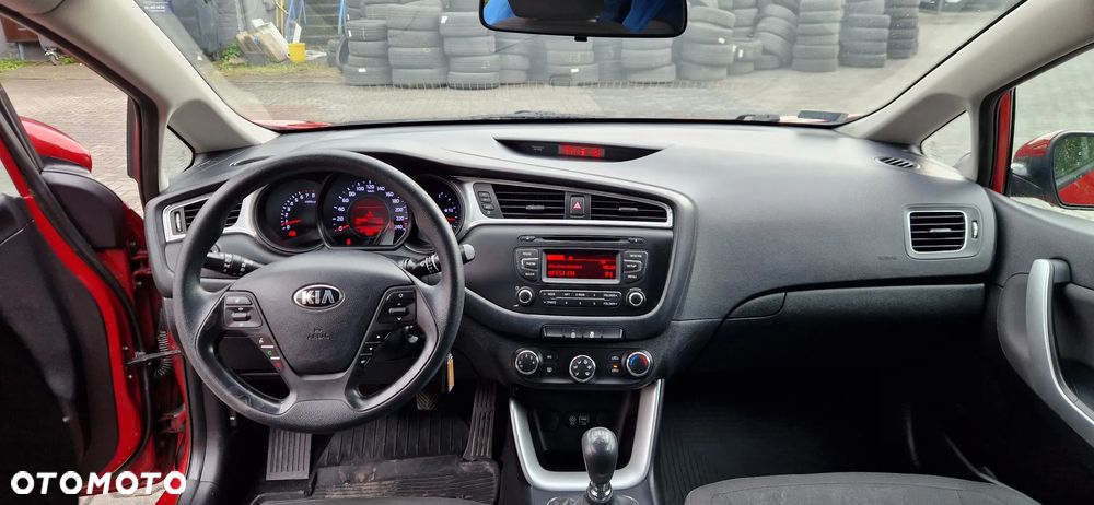 Kia Ceed 1.6 GDI Smart Plus - 12