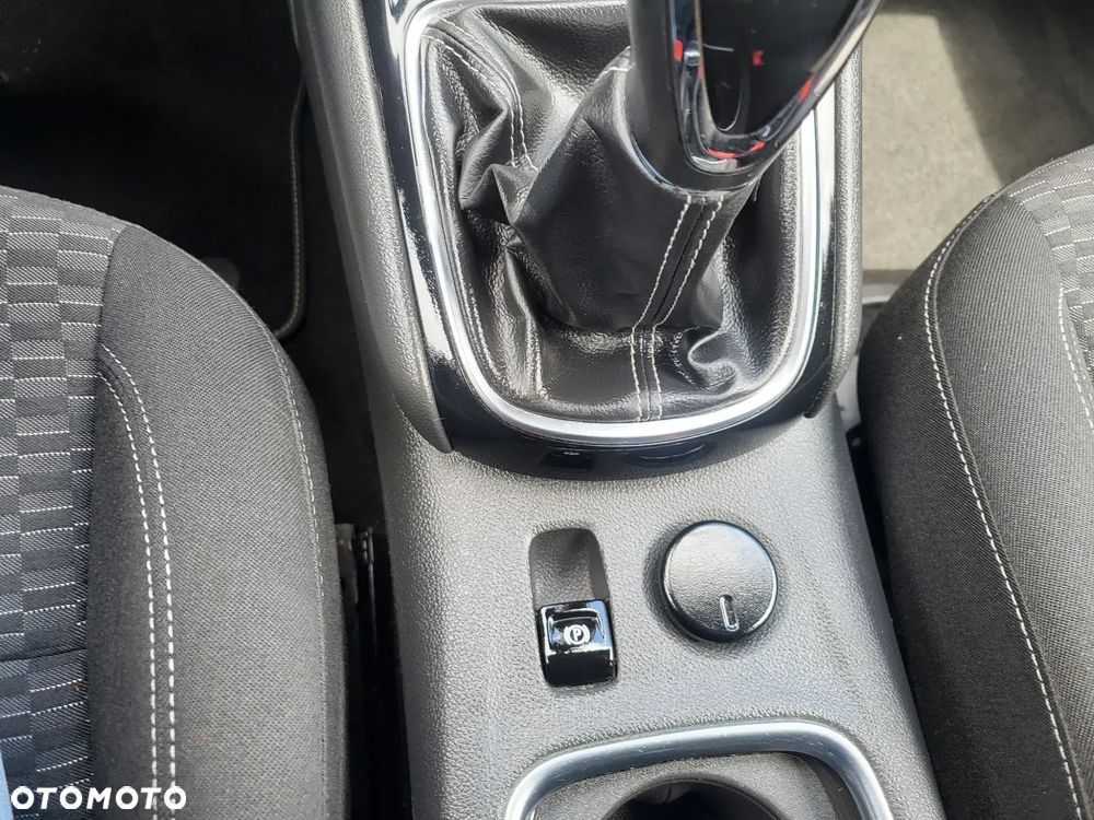 Opel Astra 1.4 Turbo Start/Stop Ultimate - 20