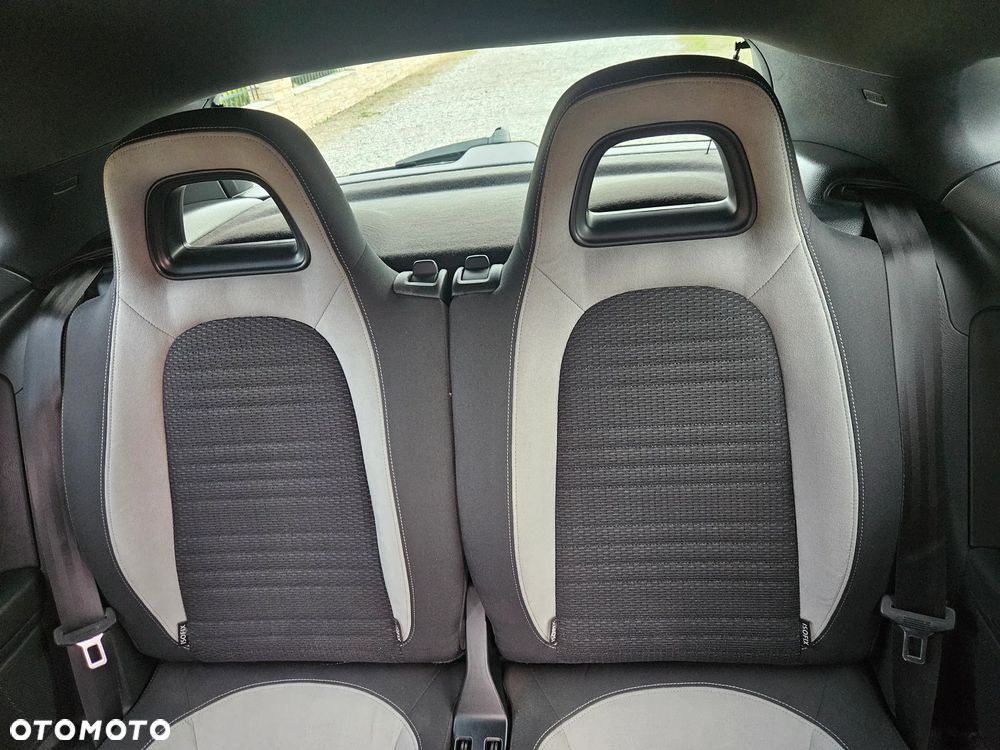 Volkswagen Scirocco - 29