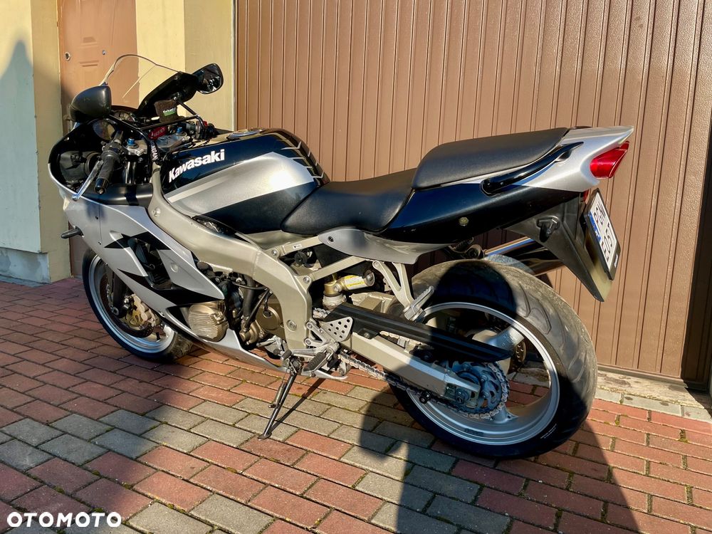 まとめ売り 月 Używany Kawasaki ZX 1999 - 15 900 PLN - Otomoto.pl