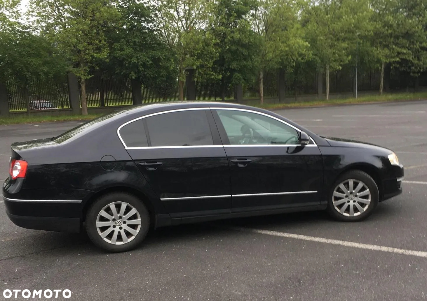 Volkswagen Passat 1.6 TDI Comfortline - 9