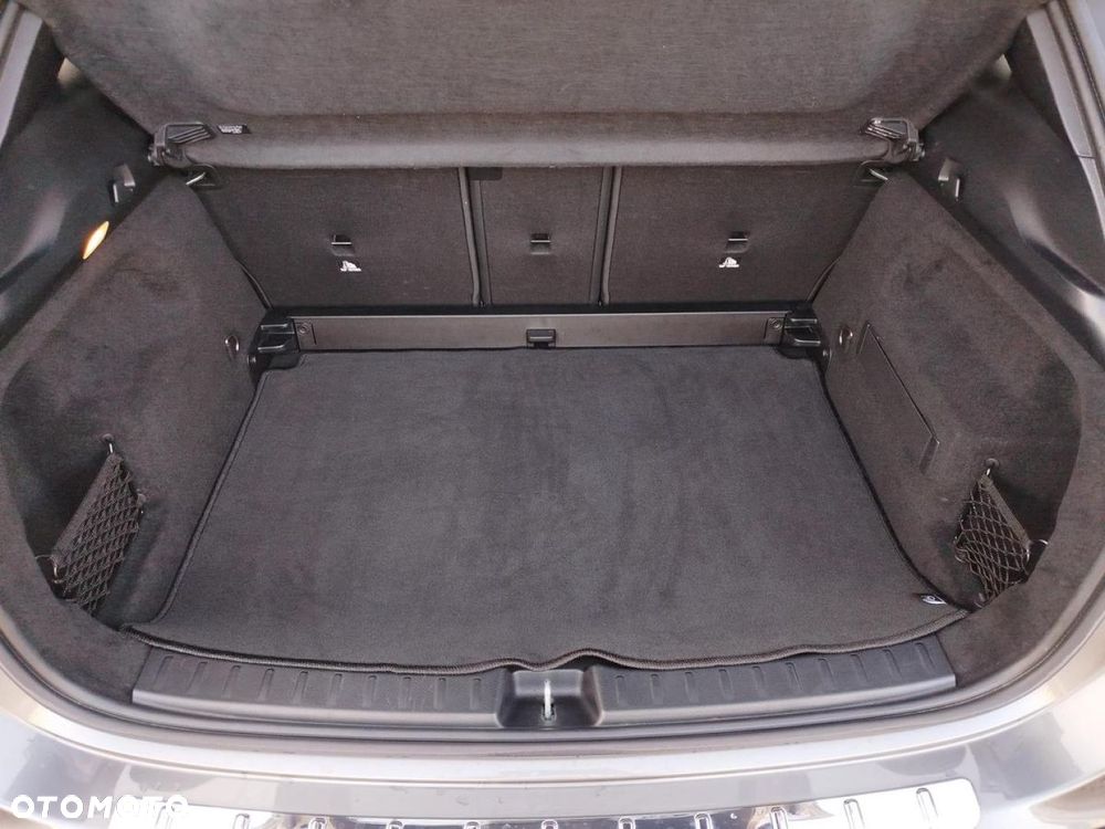 Mercedes-Benz GLA - 19