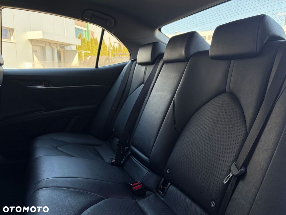 Toyota Camry 2.5 Hybrid Comfort CVT - 20