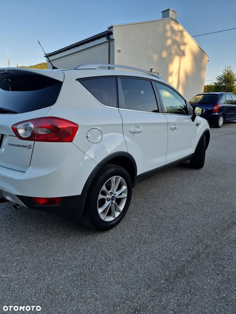 Ford Kuga 2.0 TDCi Titanium - 4