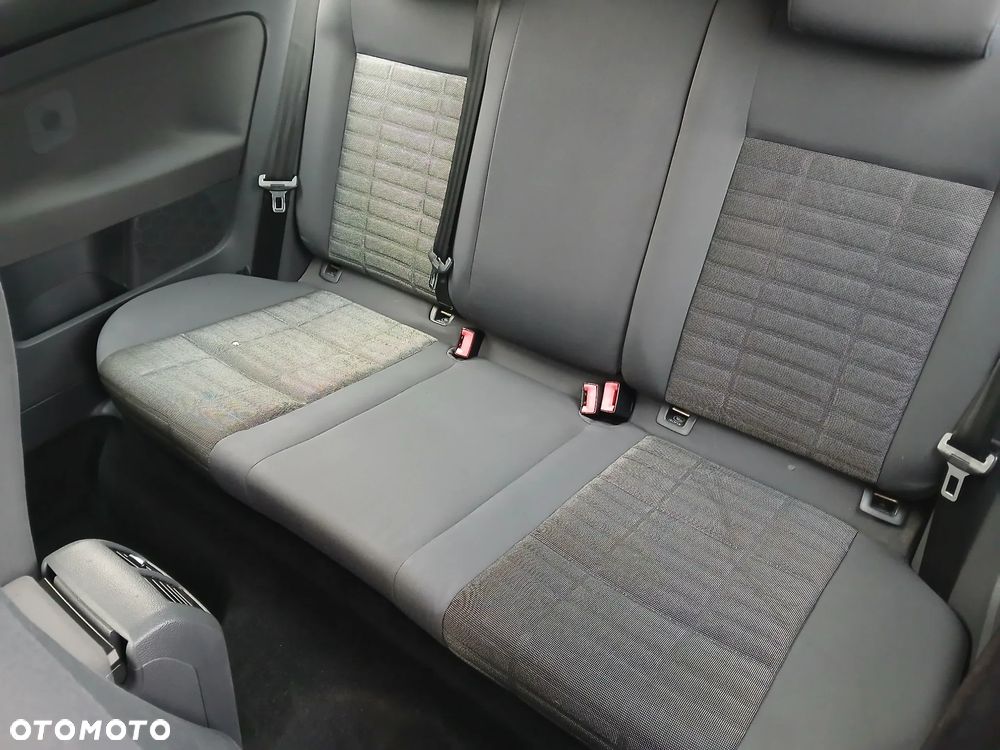 Volkswagen Golf - 13