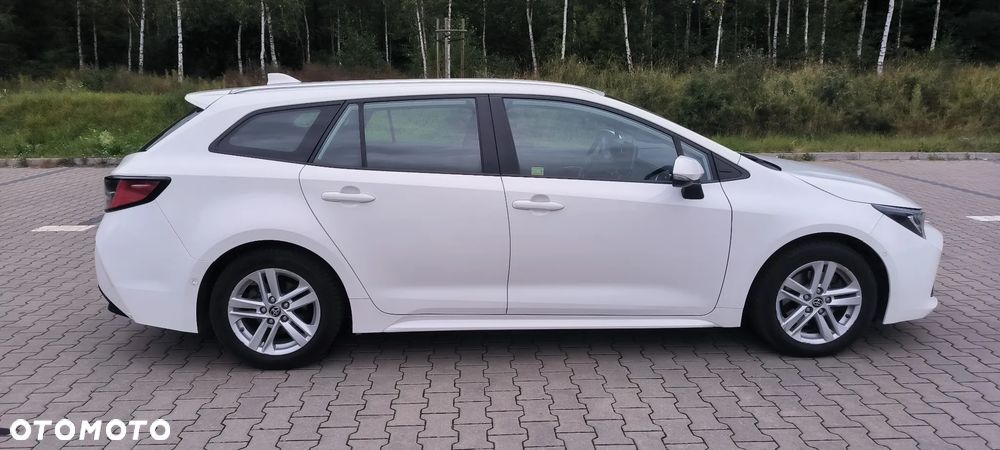 Toyota Corolla 2.0 Hybrid Comfort - 4