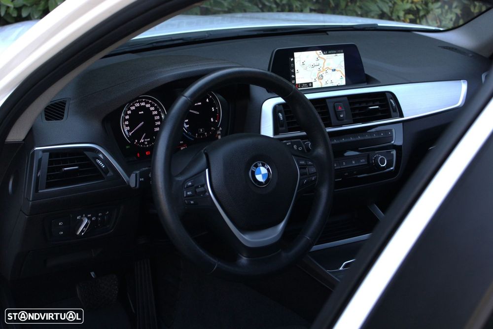 BMW 116 d Line Urban Auto - 33