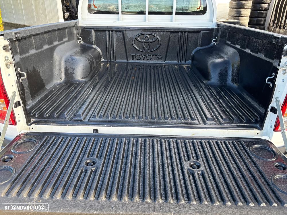 Toyota Hilux 2.4D 4WD CD IVA Dedutivel - 19