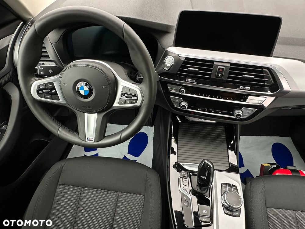 BMW X3 xDrive20d sport - 17