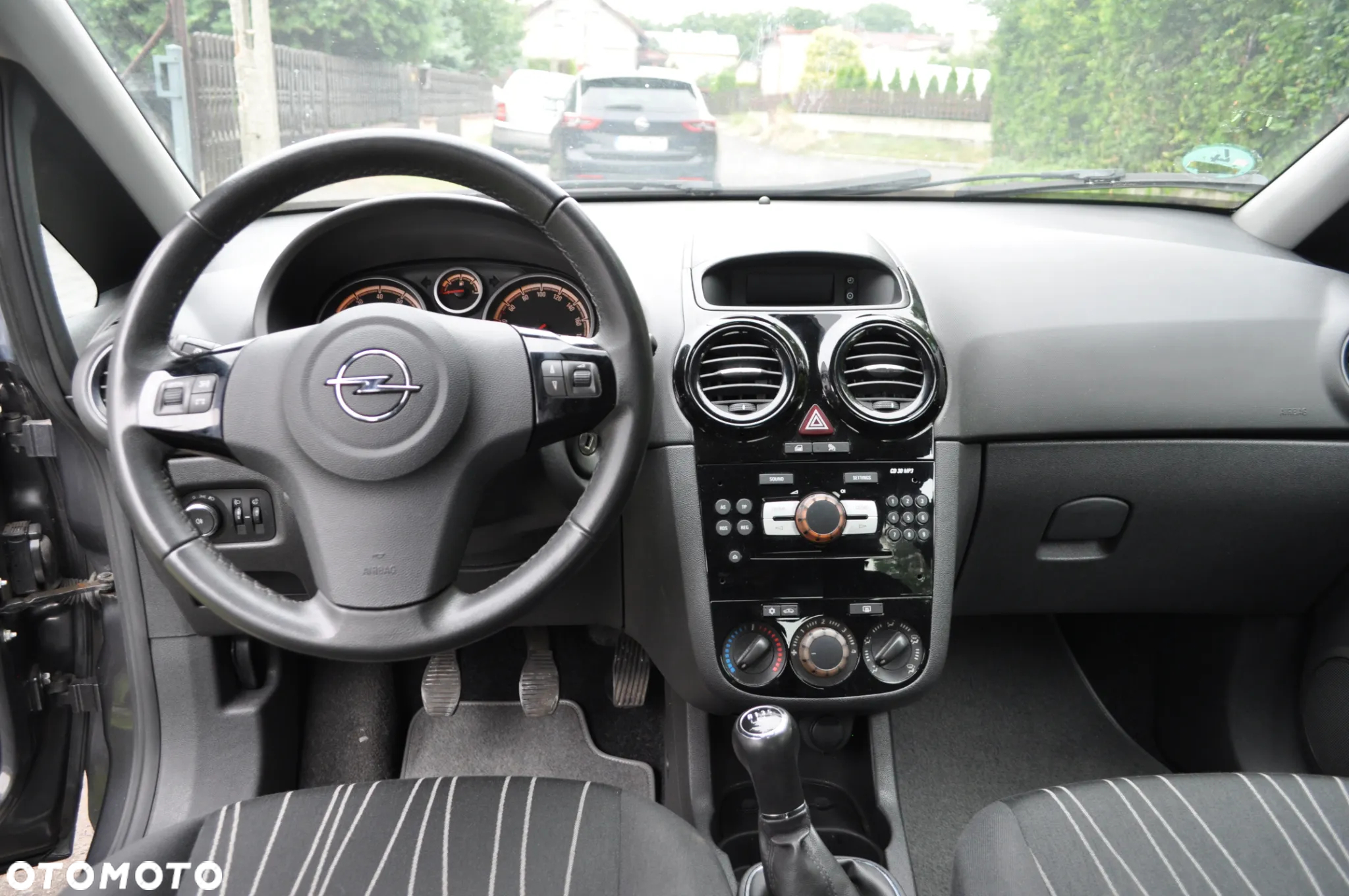 Opel Corsa 1.2 16V 111 - 9