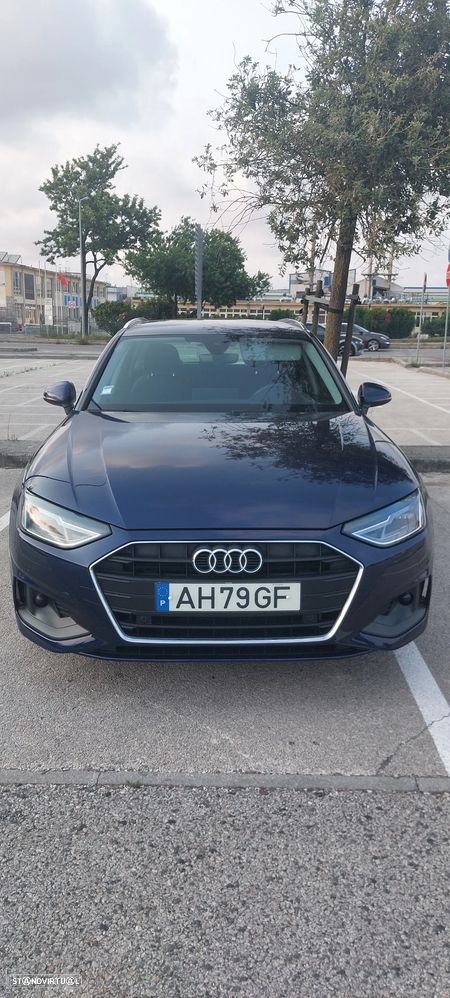 Audi A4 Avant 30 TDI S tronic - 1