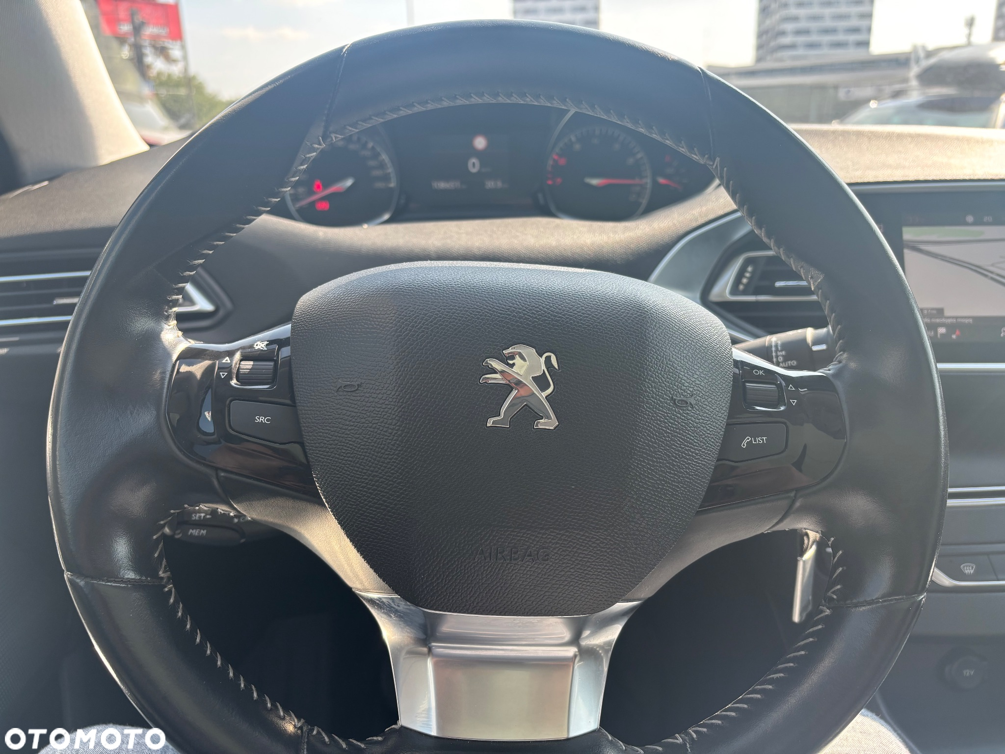 Peugeot 308 1.2 PureTech GPF Allure S&S - 13