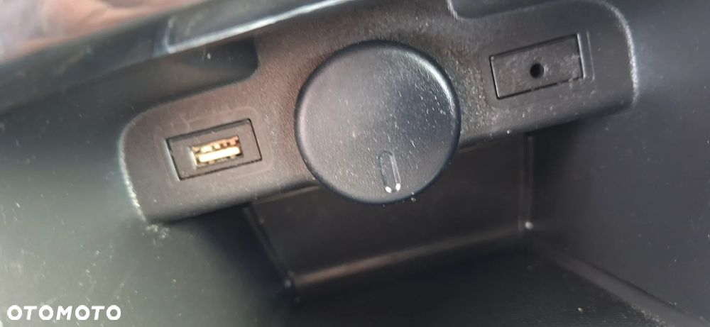 Opel Astra 1.4 Turbo Edition Sport - 32