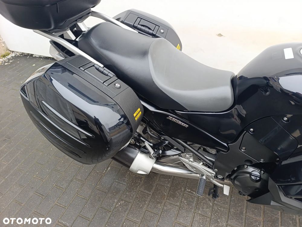 Kawasaki GTR - 29