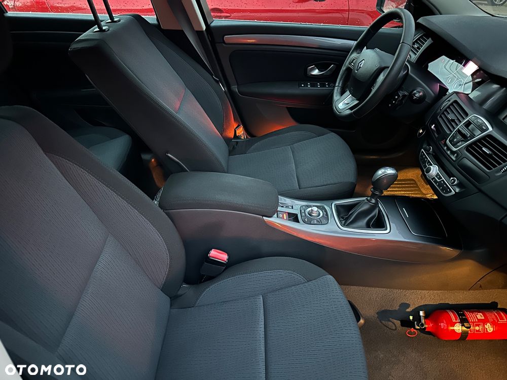 Renault Laguna 1.6 16V 110 Sportway - 21