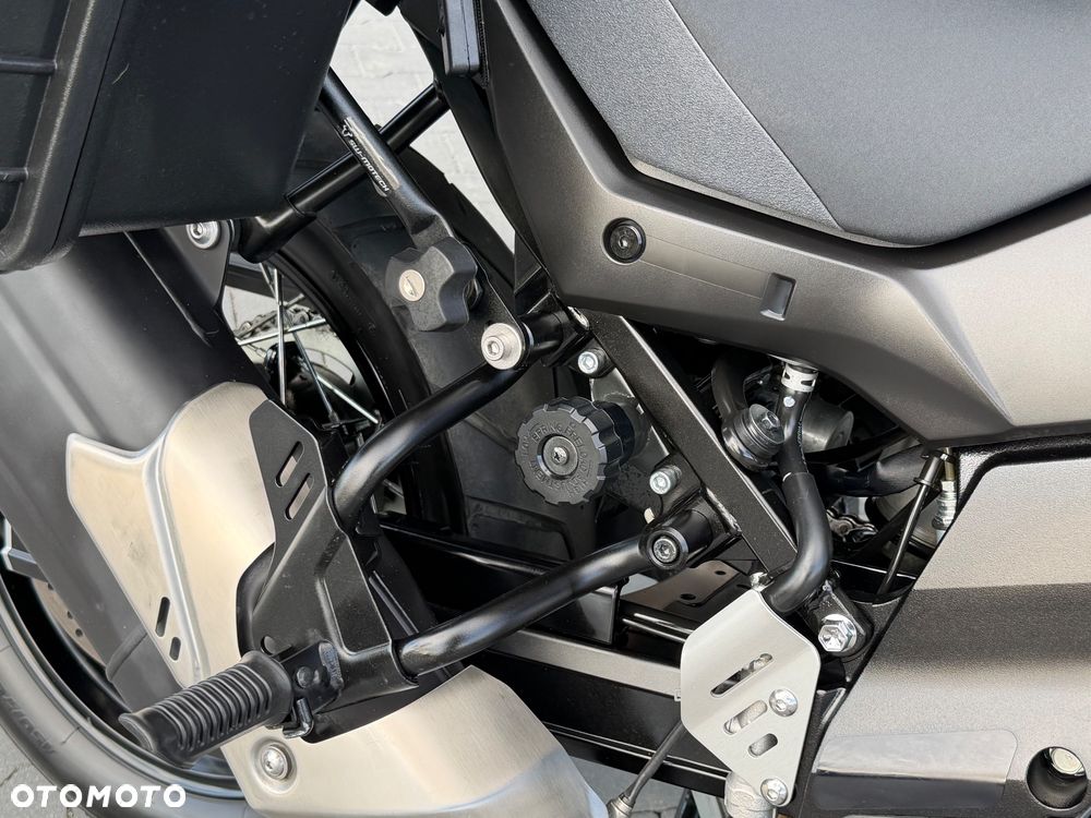 Suzuki V-STROM - 13