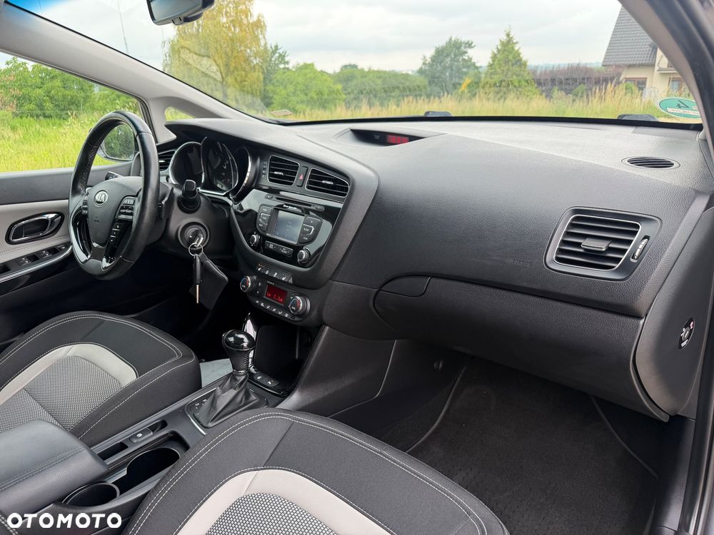 Kia Ceed 1.6 GDI DCT Spirit - 26
