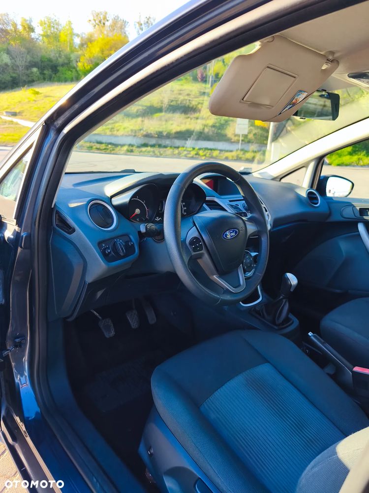 Ford Fiesta - 8