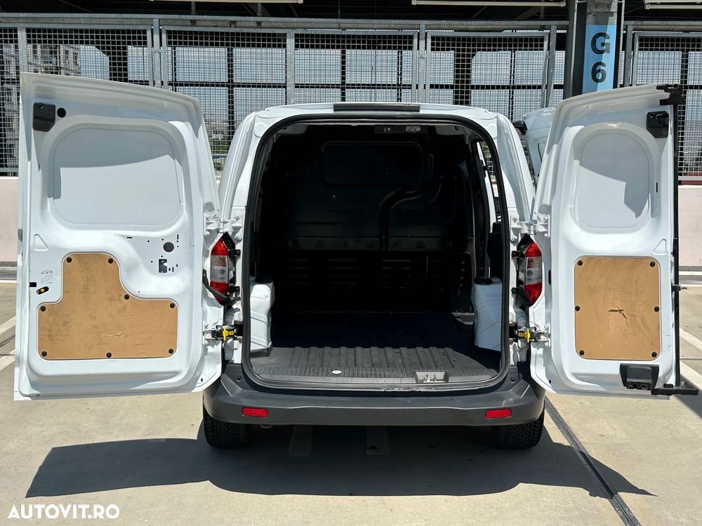 FORD Courier 2020 — imagine 10