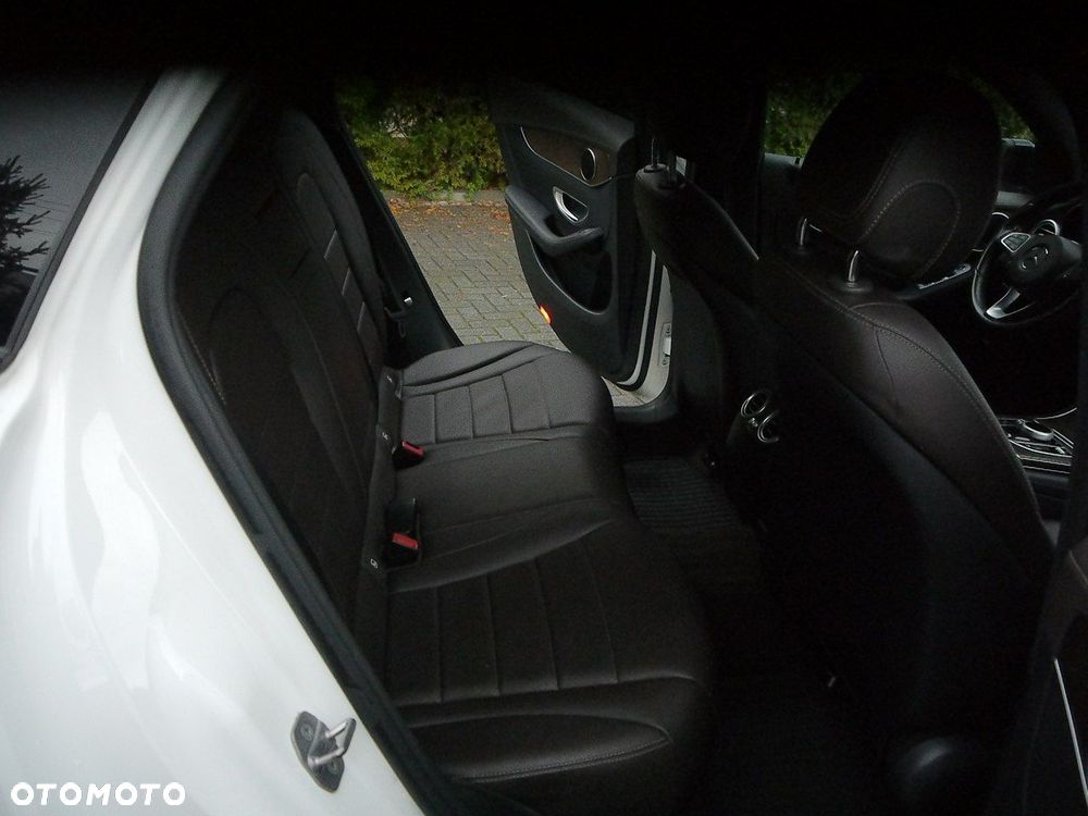 Mercedes-Benz GLC - 28