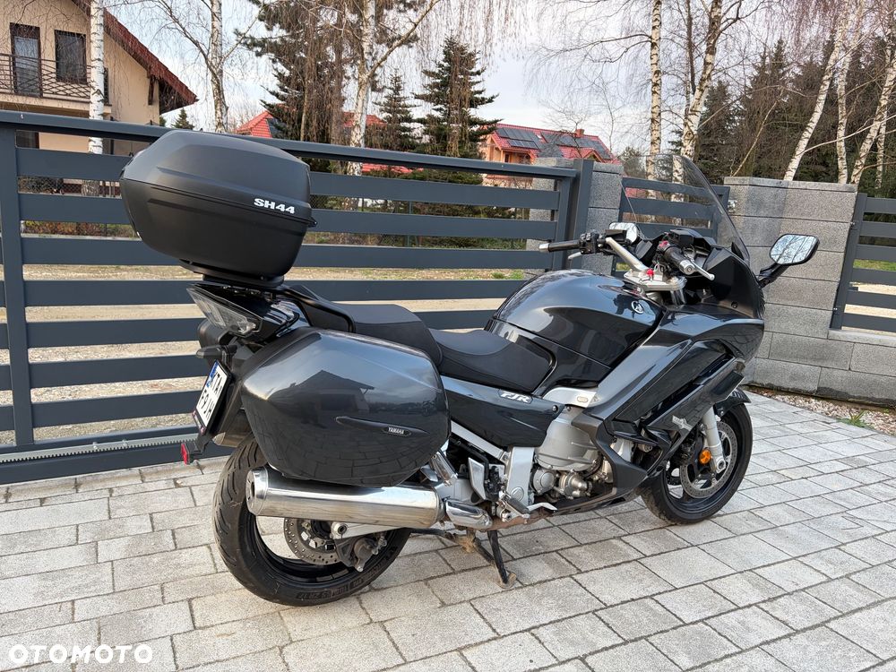 Yamaha FJR - 9
