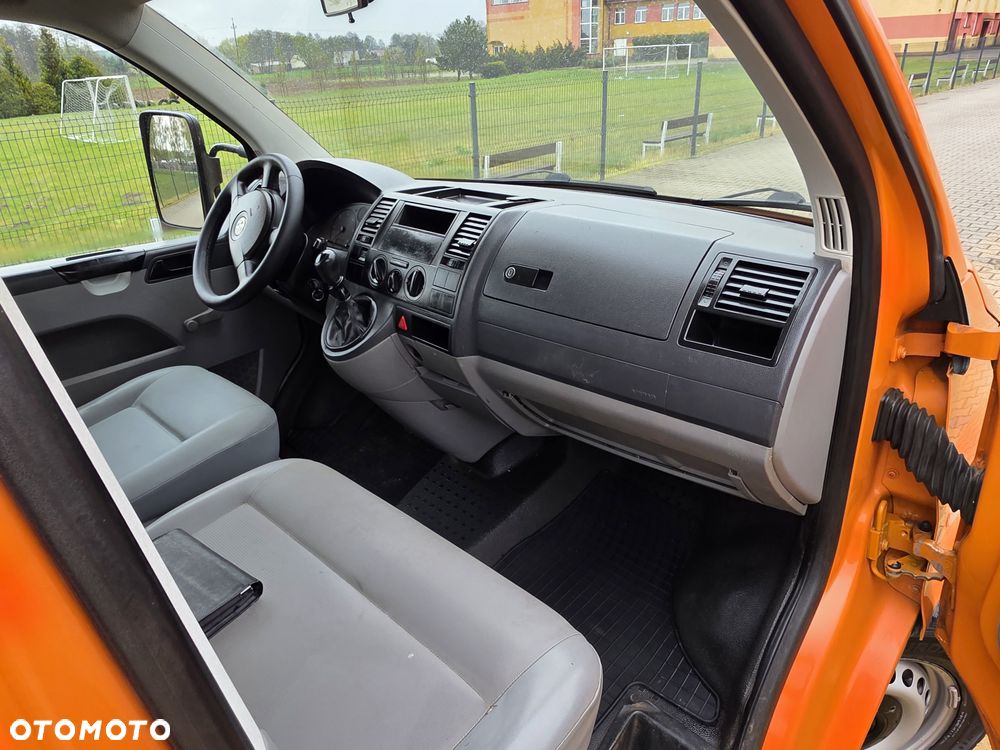 Volkswagen Transporter T5 - 17