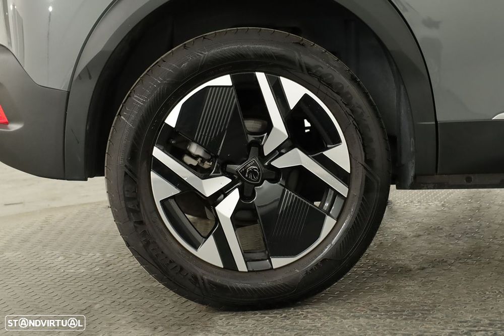 Peugeot 2008 1.2 PureTech Allure - 5