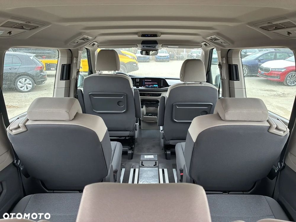 Volkswagen Multivan - 20