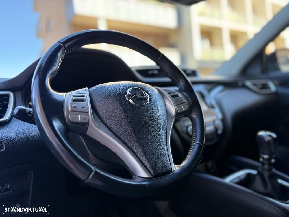 Nissan Qashqai 1.5 dCi N-Connecta 18 - 8