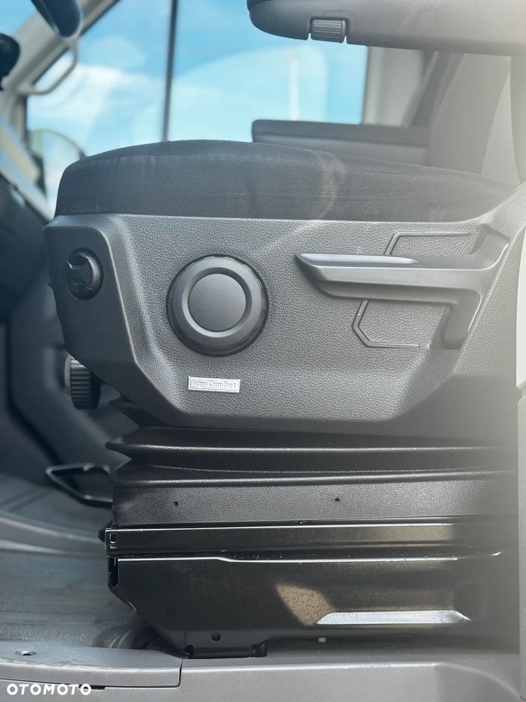 Volkswagen CRAFTER - 16