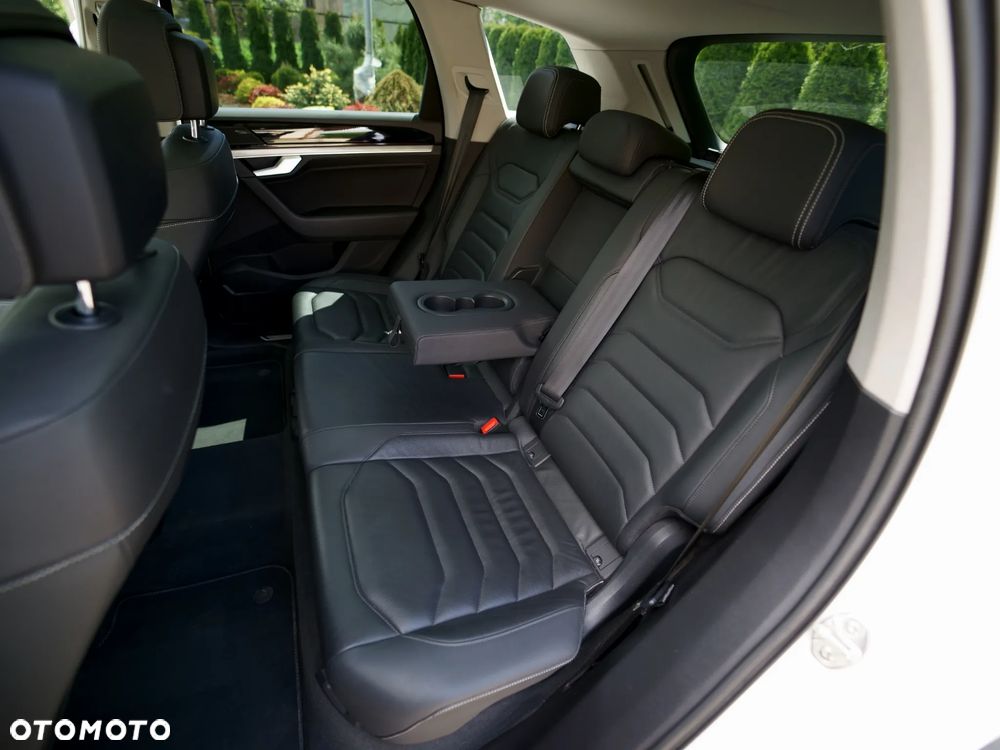 Volkswagen Touareg 3.0 V6 TDI SCR 4Mot Elegance - 23
