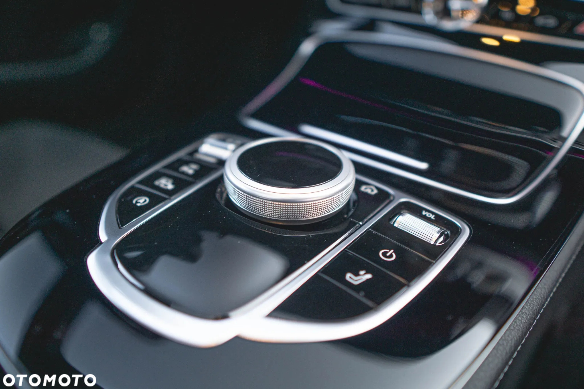Mercedes-Benz Klasa E 220 d 9G-TRONIC - 13