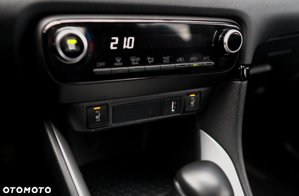 Toyota Yaris Hybrid 1.5 Comfort - 30