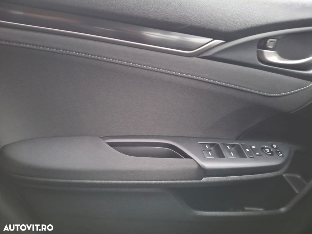 Honda Civic 1.5 VTEC Turbo CVT Sport Plus - 3