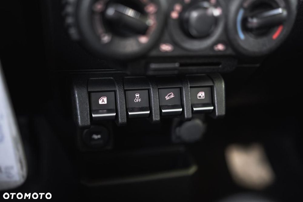 Suzuki Jimny - 24