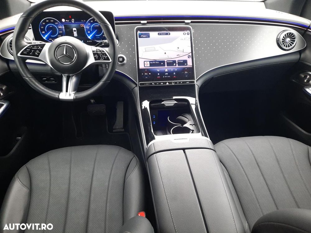 Mercedes-Benz EQE 350 4MATIC - 13