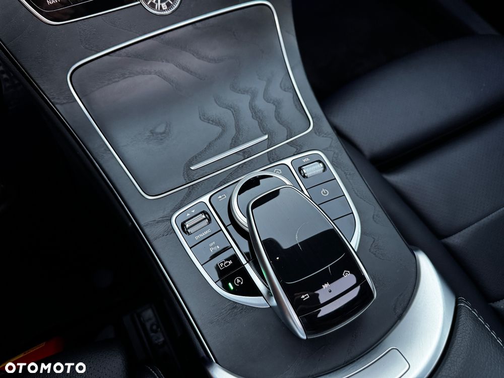 Mercedes-Benz Klasa C 220 d 4MATIC 9G-TRONIC - 22