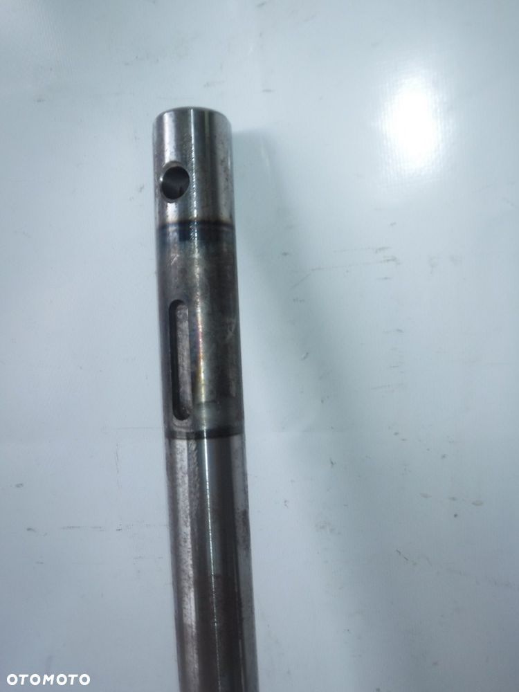 kosiarka kuhn gf642 gf6301 wałek wał napędowy OE 58821400 - 6