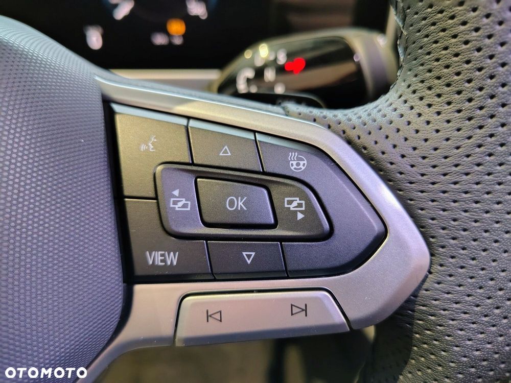 Volkswagen Passat - 18