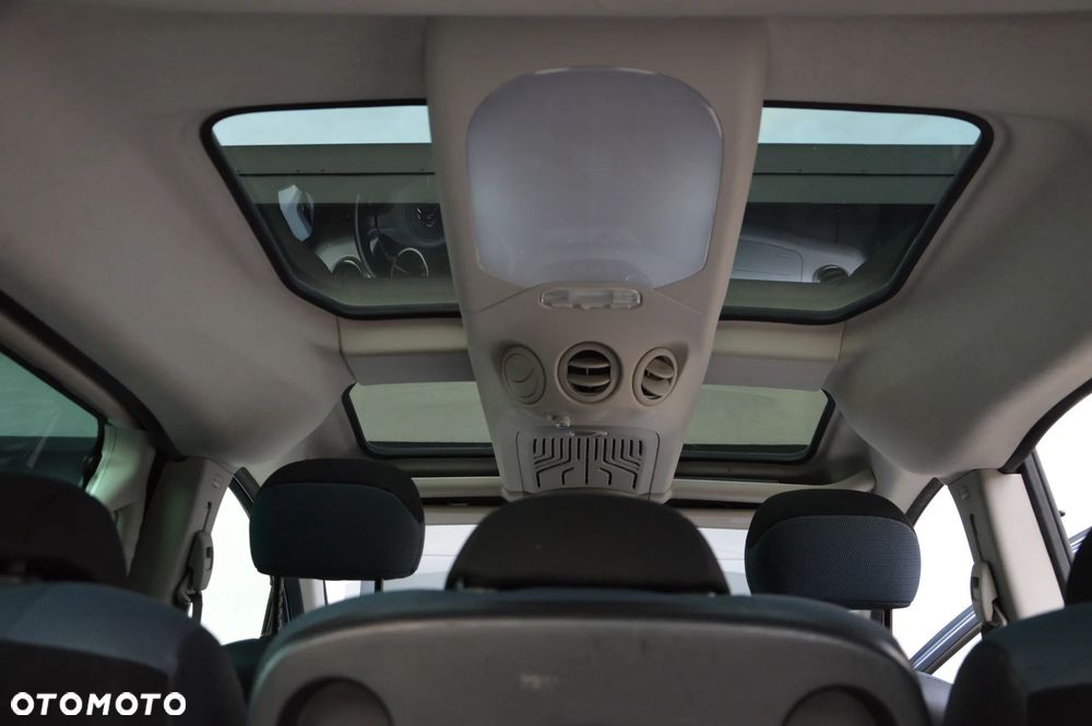 Citroën Berlingo e-HDi 90 FAP EGS6 Multispace Exclusive - 15