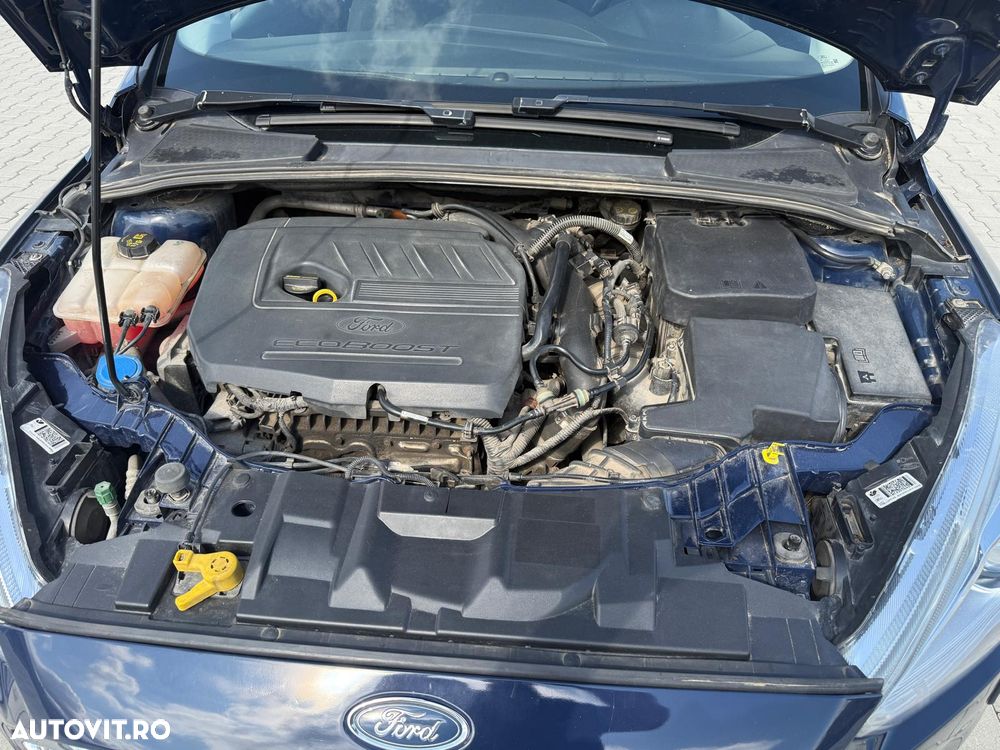 Ford Focus 1.5 EcoBoost Titanium - 4