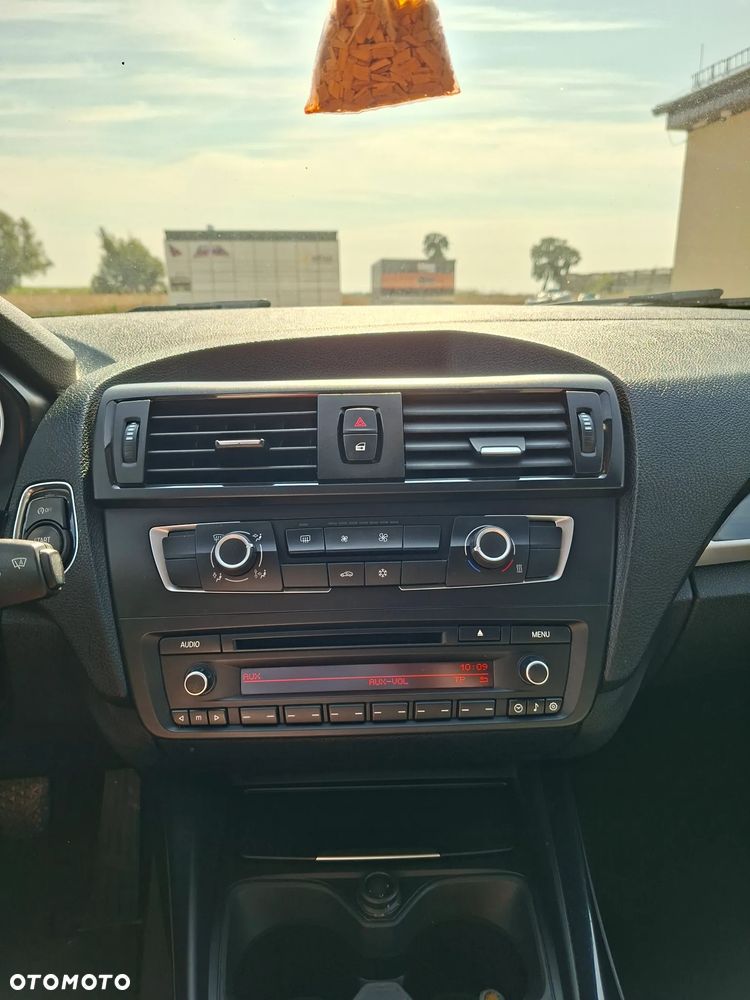 BMW Seria 1 118d Urban Line - 17