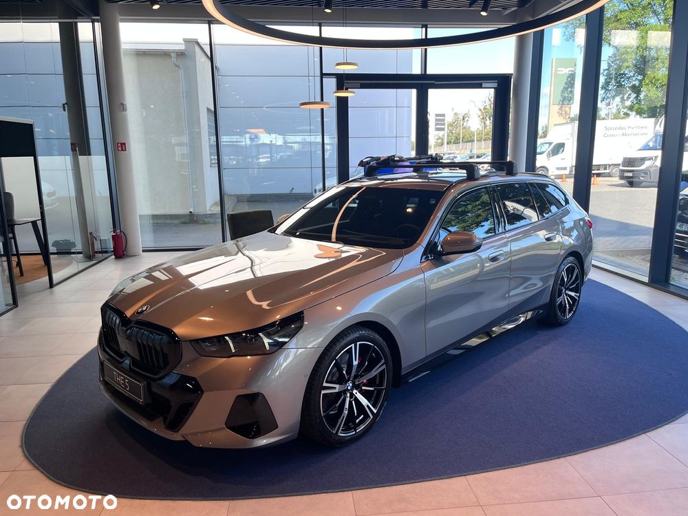BMW Seria 5 520d xDrive mHEV M Sport - 2