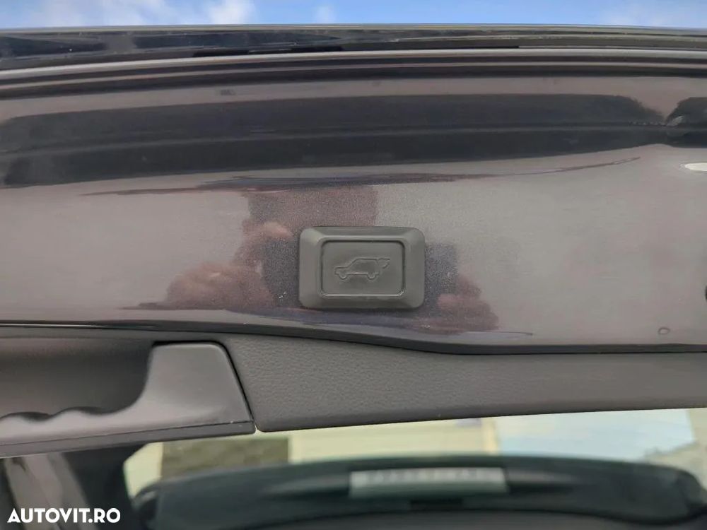 Toyota RAV4 - 10