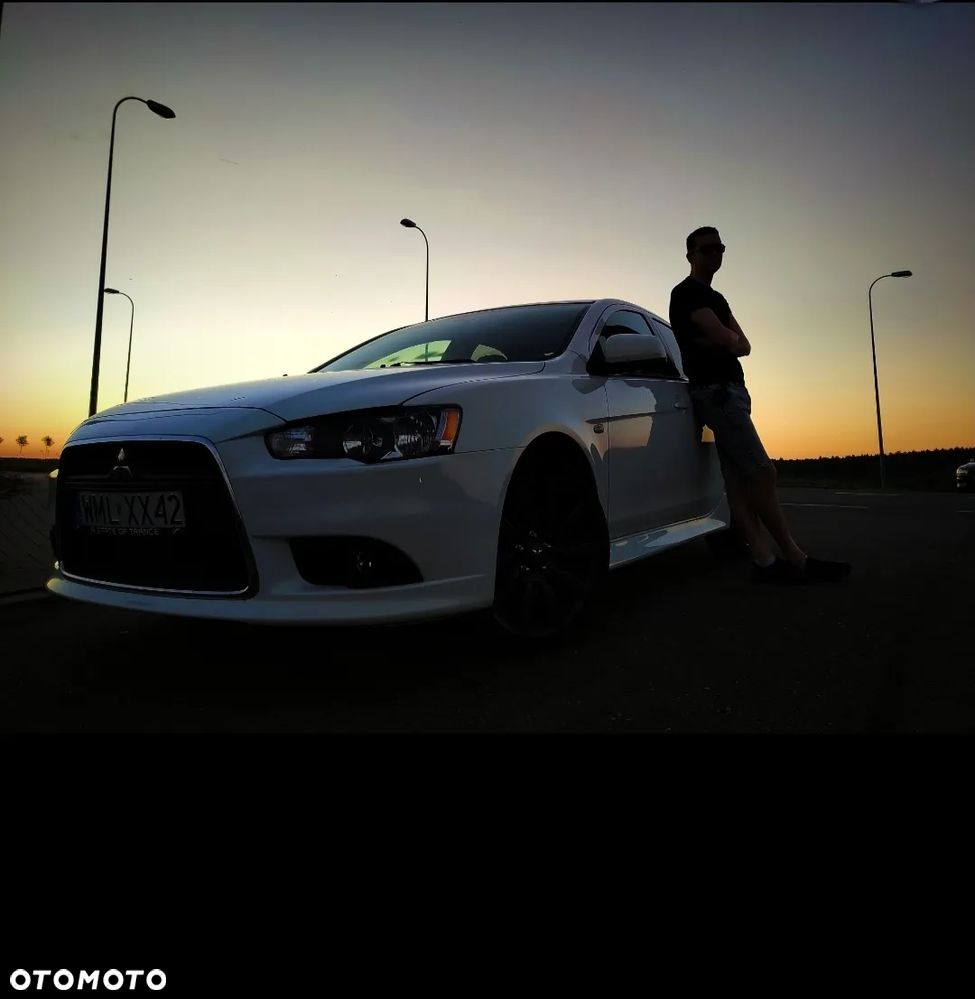 Mitsubishi Lancer 1.8 Inform - 1