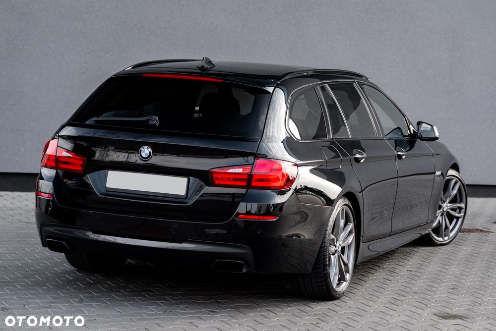 BMW Seria 5 M550d xDrive - 10