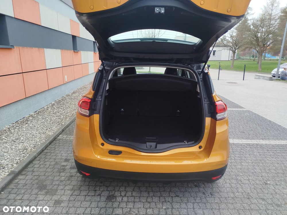 Renault Scenic ENERGY TCe 130 S&S Paris - 25