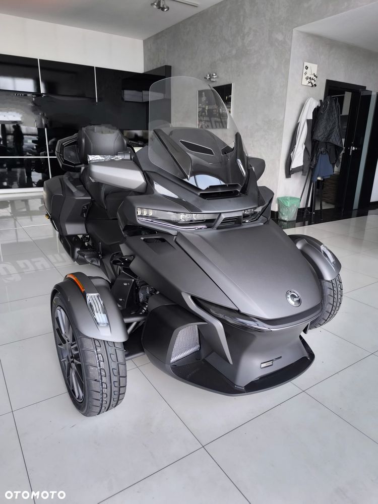 Can-Am Spyder - 3