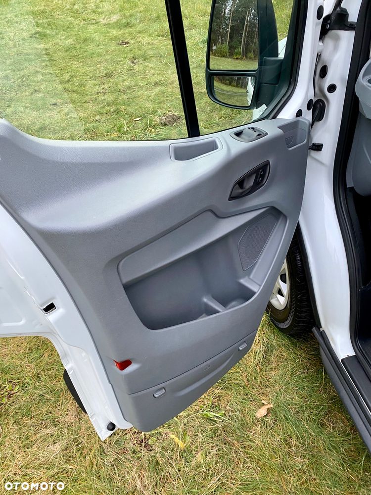 Ford Transit - 18